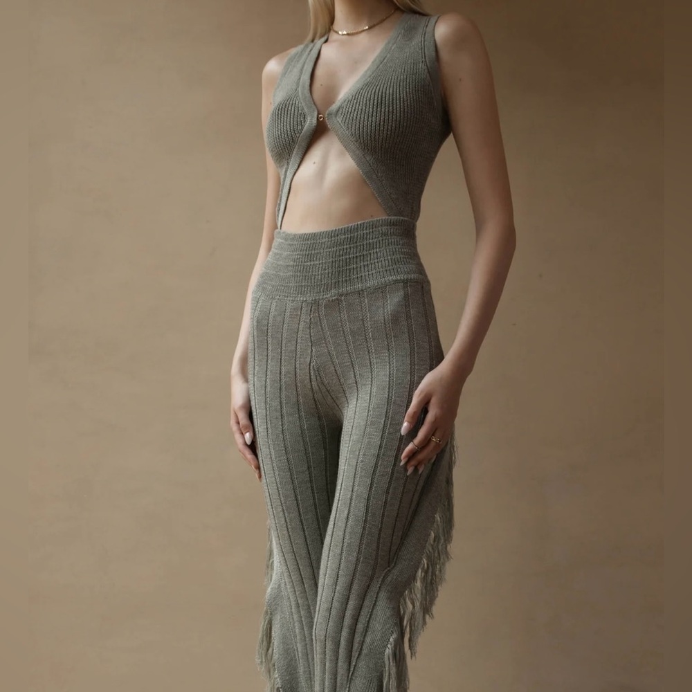 Ruve Knitted Green Crop Top